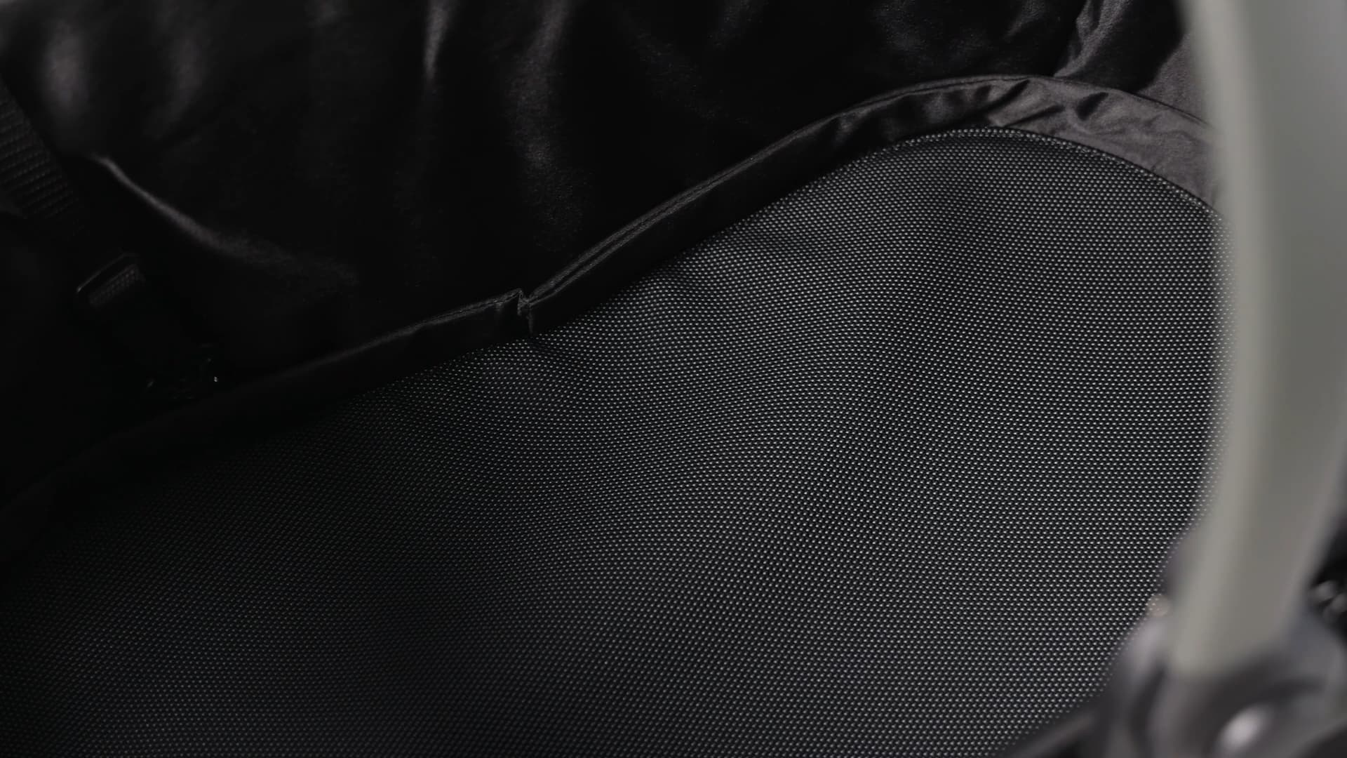 Soft bottom insert