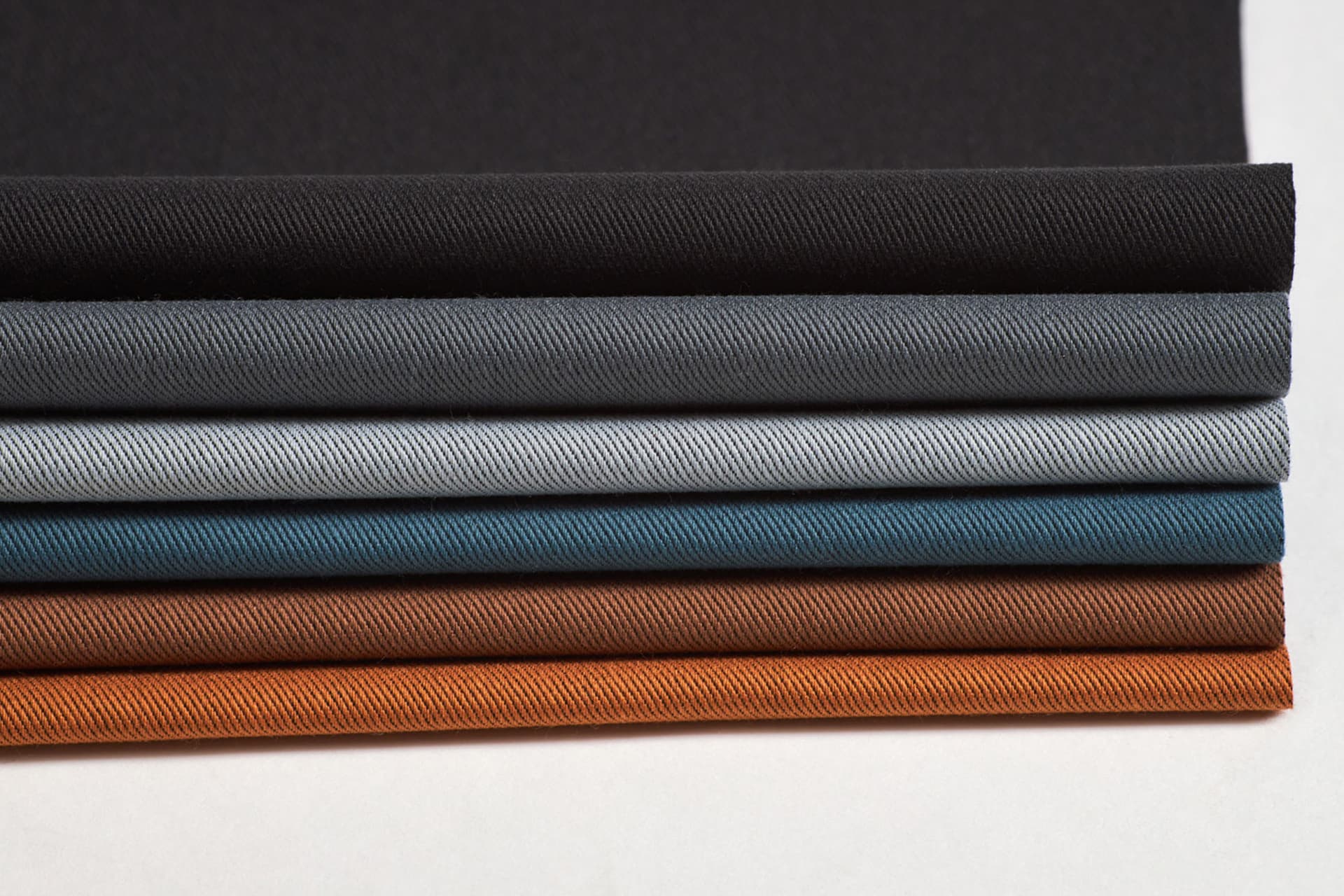 The Anex l/type: A New Colorful Story