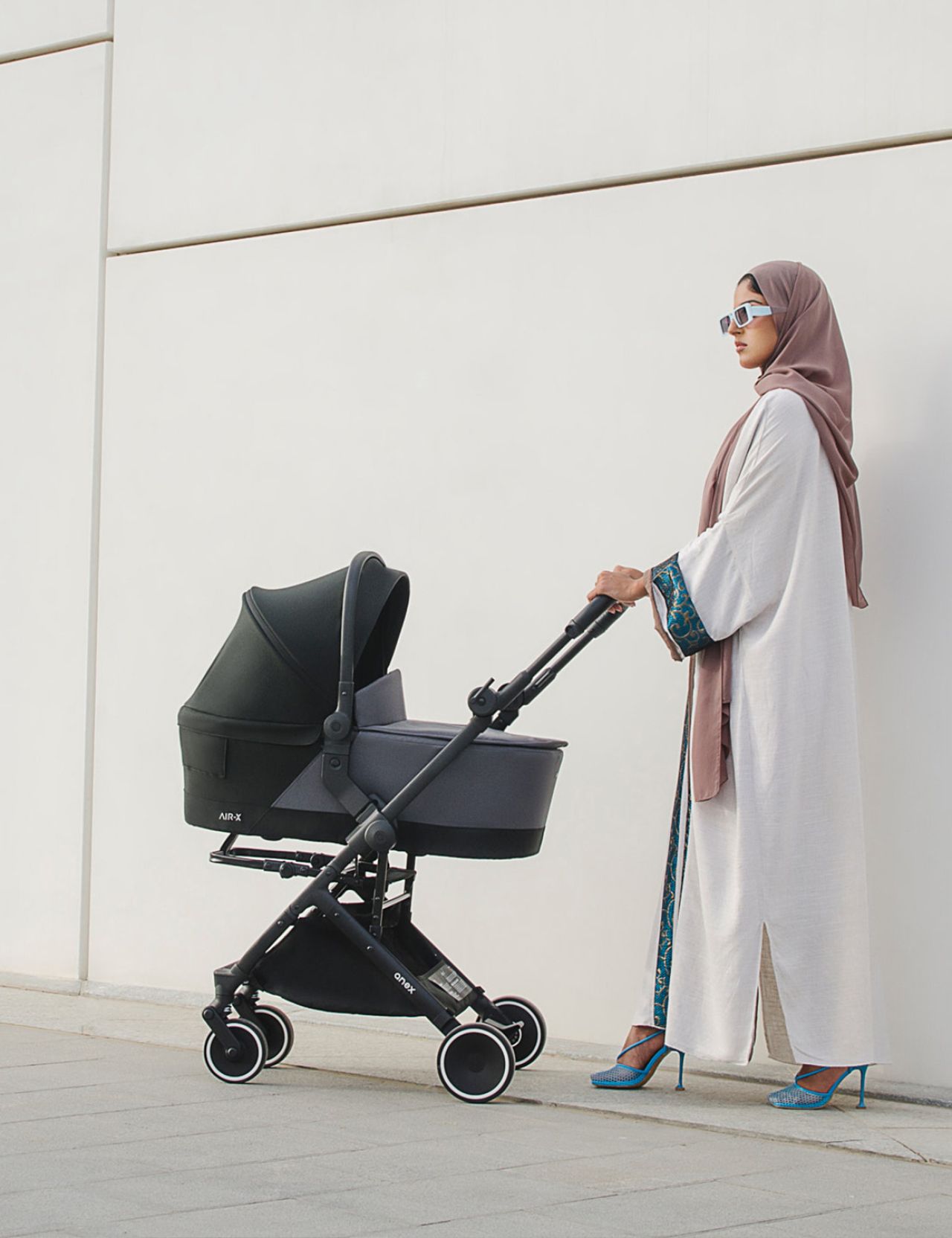 Travel Cot for the little ones — so you can explore the world together