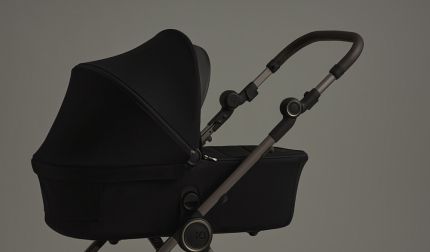 2-in-1 Plus Travel Buggy: IQ Makes the Impossible Possible