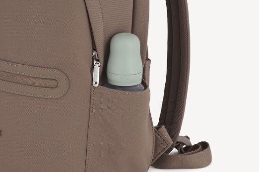 Expandable side pockets